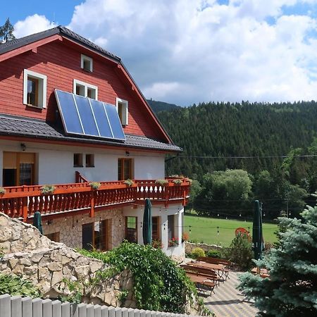 Penzion Bawaria Горни-Ломна Экстерьер фото