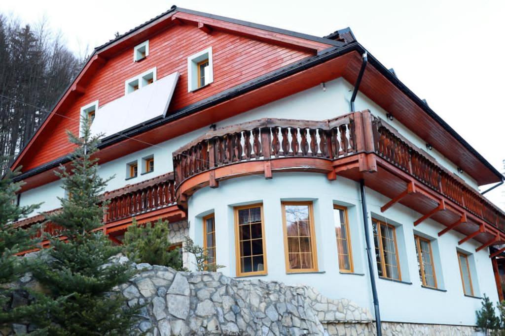Penzion Bawaria Горни-Ломна Экстерьер фото