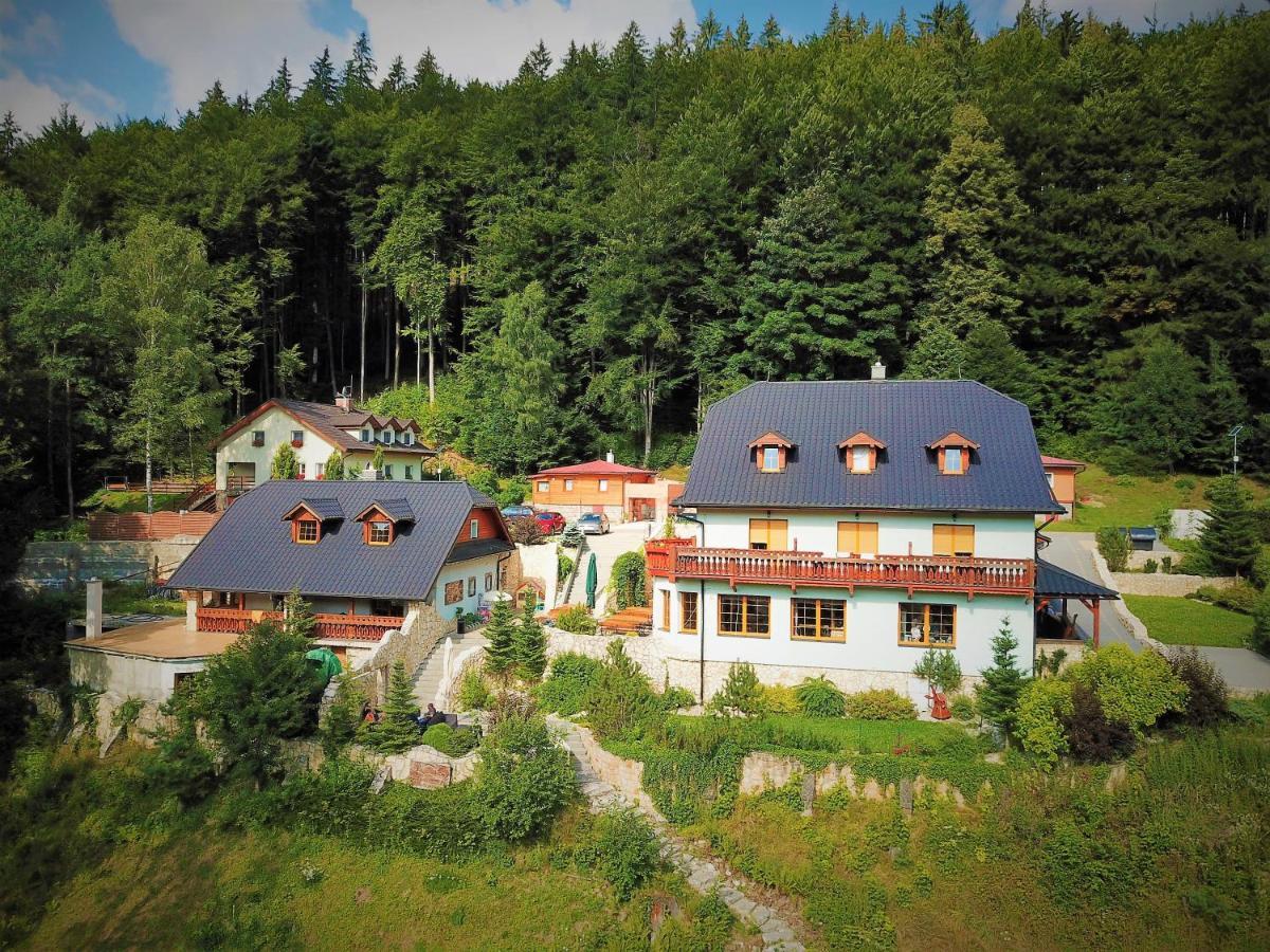 Penzion Bawaria Горни-Ломна Экстерьер фото